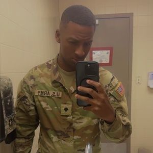 Meet your Posher, Bobby